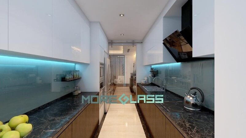 Mẫu kính bếp màu xanh dương đẹp cho gian bếp chung cư, biệt thự, nhà phố. Thiết kế nhà bếp tiện nghi